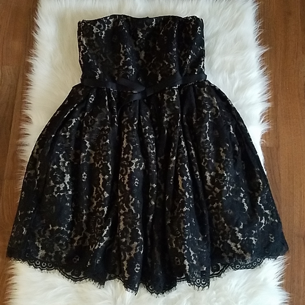 Neiman Marcus/Robert Rodriguez strapless dress